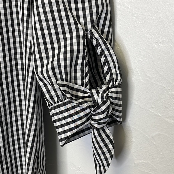 IZ Byer Blk & White Checkered Gingham Cold Shoulder Blouse - Picture 4 of 6